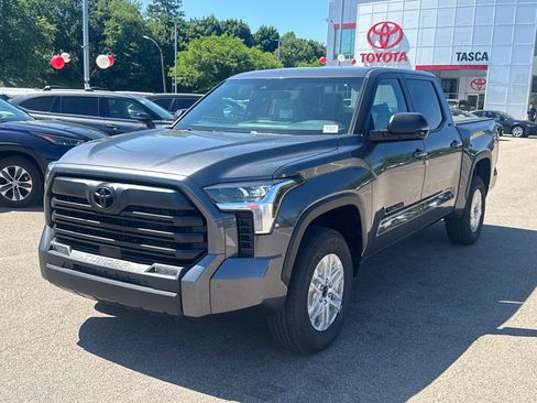 New 2026 Toyota Tundra SR5 w/ SR5 Premium Package AWD/4WD image 3