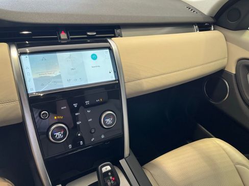 Used 2021 Land Rover Discovery Sport S image 39
