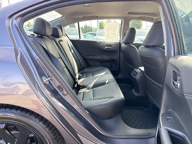 Used 2017 Honda Accord EX-L image 10