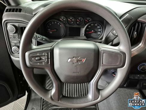 Certified 2025 Chevrolet Silverado 1500 Custom Trail Boss w/ LPO, Dark Essentials Package AWD/4WD image 11