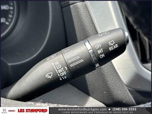 Used 2024 GMC Terrain SLT w/ Tech Package FWD image 25