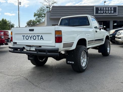 Used 1989 Toyota Pickup Deluxe AWD/4WD image 56