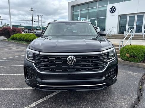 Certified 2025 Volkswagen Atlas SEL Premium R-Line AWD/4WD image 11