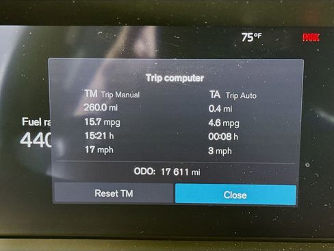 Certified 2025 Volvo XC90 B6 Plus image 12