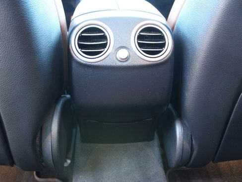 Used 2022 Mercedes-Benz GLC 300 GLC 300 image 35