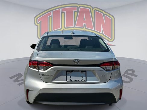 Used 2024 Toyota Corolla LE FWD image 5