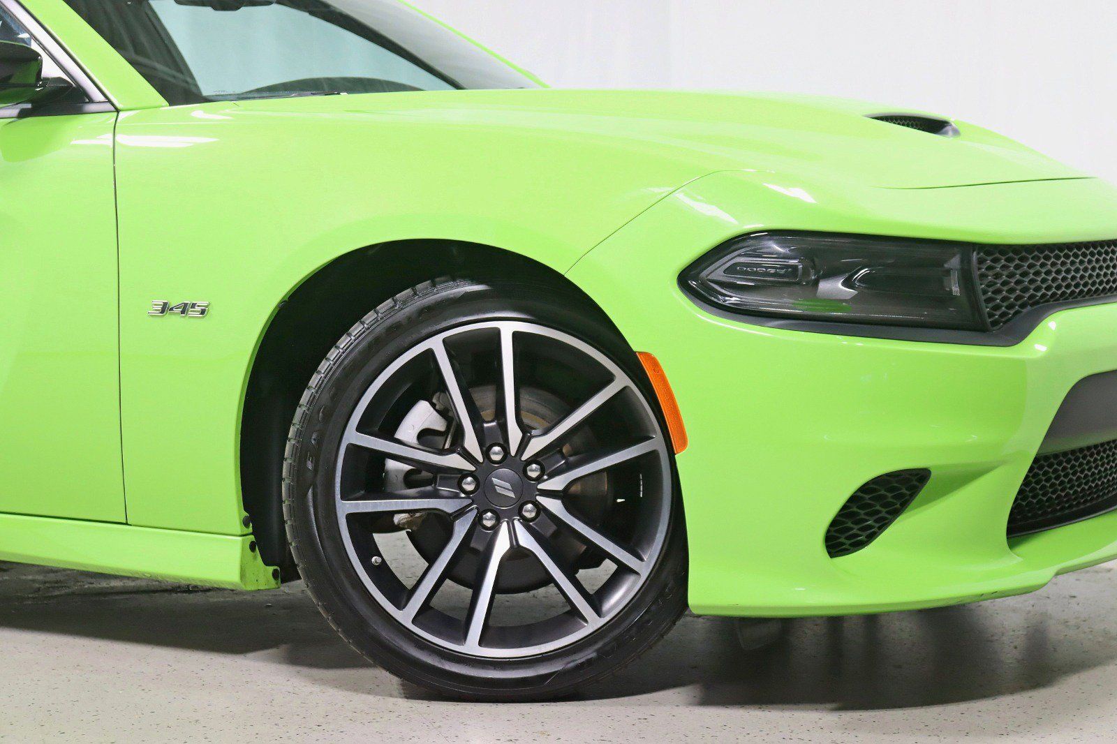 Used 2023 Dodge Charger R/T w/ Cold Weather Package RWD image 5