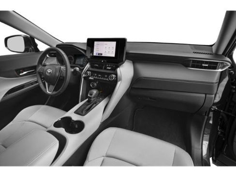 Used 2024 Toyota Venza Limited image 17