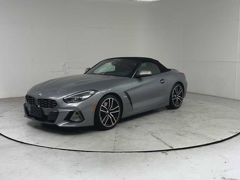 Used 2023 BMW Z4 M40i w/ Premium Package RWD image 6