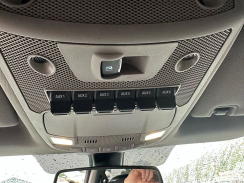 Used 2019 Ford F250 Lariat w/ Lariat Ultimate Package AWD/4WD image 18