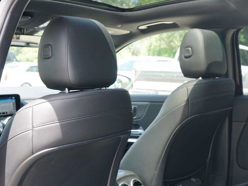 Used 2021 Mercedes-Benz GLA 250 4MATIC image 20