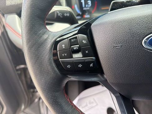 Used 2025 Ford Explorer ST-Line w/ ST-Line Street Pack AWD/4WD image 25