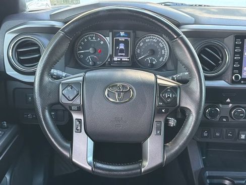 Used 2023 Toyota Tacoma TRD Off-Road w/ Technology Package AWD/4WD image 23