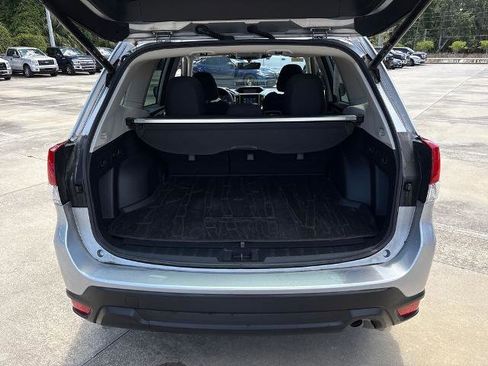 Used 2023 Subaru Forester Premium AWD/4WD image 26