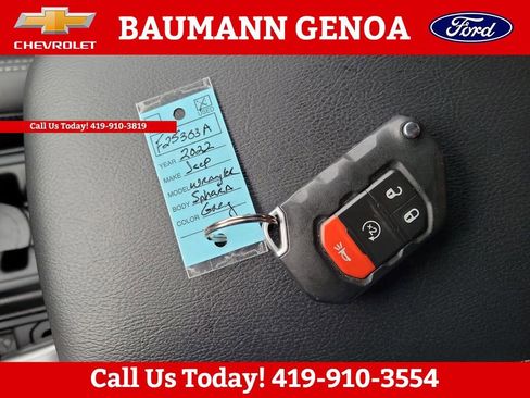 Used 2022 Jeep Wrangler Unlimited Sahara w/ Cold Weather Group image 23