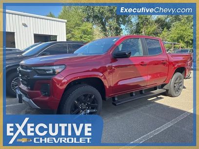 New 2025 Chevrolet Colorado Z71 w/ Z71 Convenience Package 2