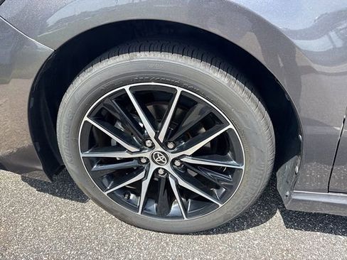 Used 2023 Toyota Camry SE w/ Convenience Package FWD image 6