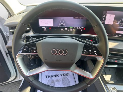 Certified 2026 Audi Q3 quattro 2.0T AWD/4WD image 10
