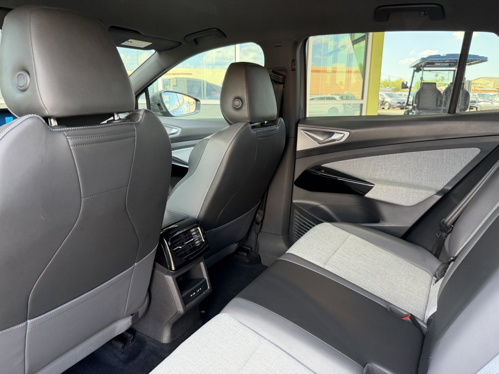 Used 2023 Volkswagen ID.4 Pro RWD image 33