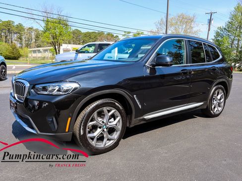 Used 2023 BMW X3 xDrive30i w/ Premium Package AWD/4WD image 2