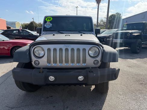 Used 2014 Jeep Wrangler Unlimited Sport w/ Quick Order Package 24S AWD/4WD image 2