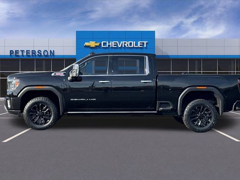 Certified 2023 GMC Sierra 3500 Denali w/ Denali Black Diamond Edition image 7