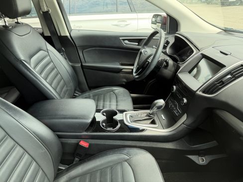 Used 2018 Ford Edge SEL w/ Equipment Group 201A AWD/4WD image 4