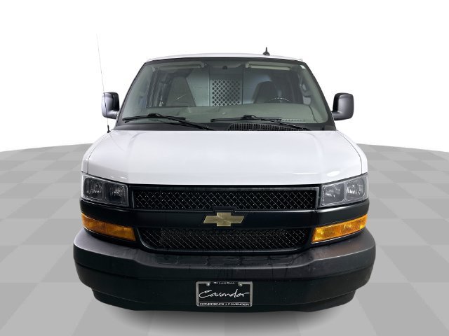 Used 2023 Chevrolet Express 2500 w/ Driver Convenience Package RWD image 3