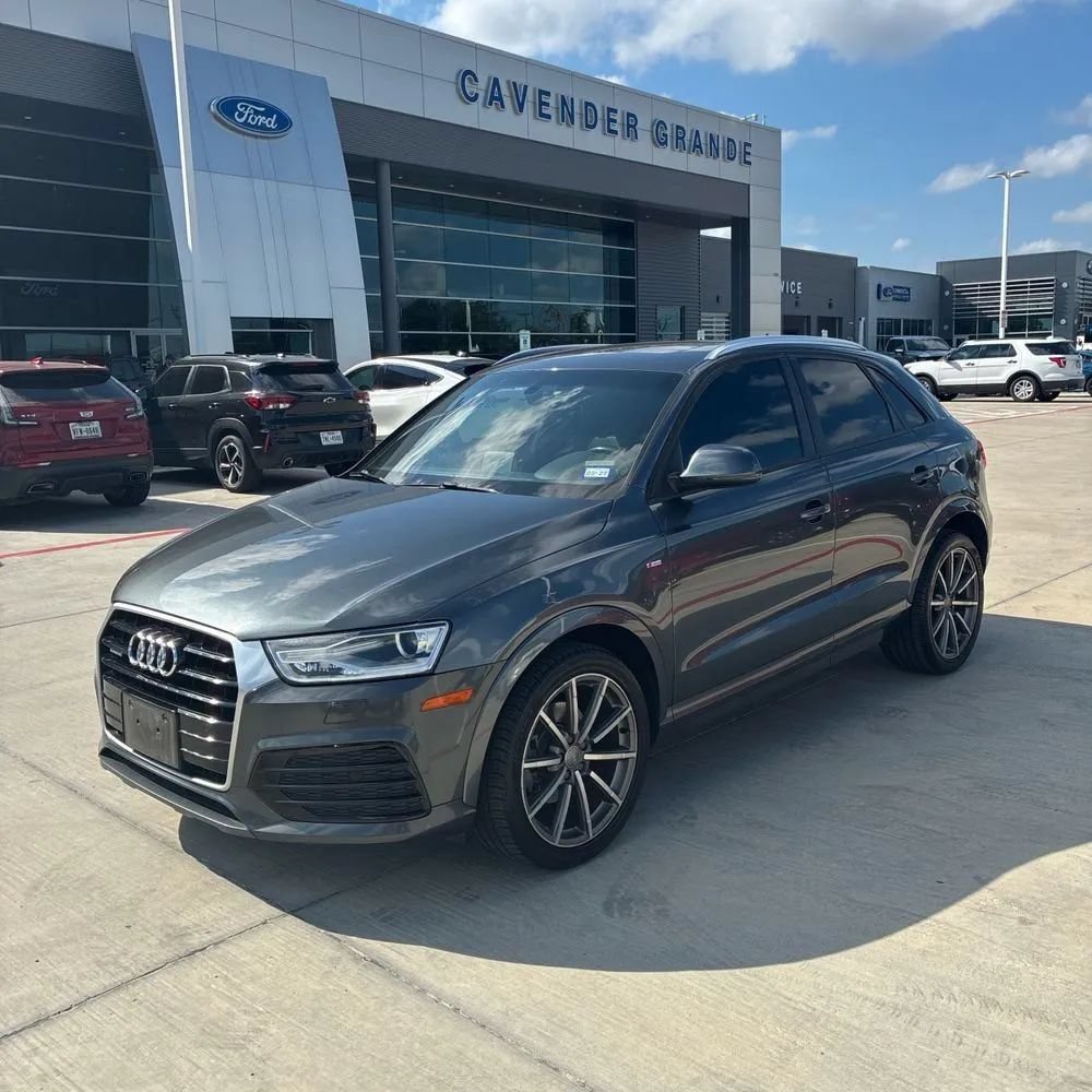 Used 2018 Audi Q3 2.0T Premium w/ Convenience Package AWD/4WD image 1