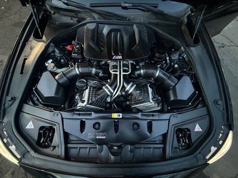 Used 2014 BMW M5 image 23