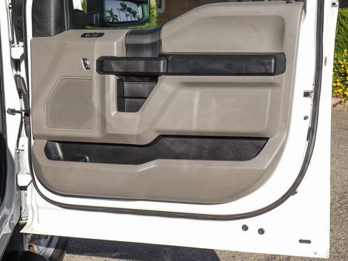 Used 2019 Ford F250 XL w/ Power Equipment Group image 47