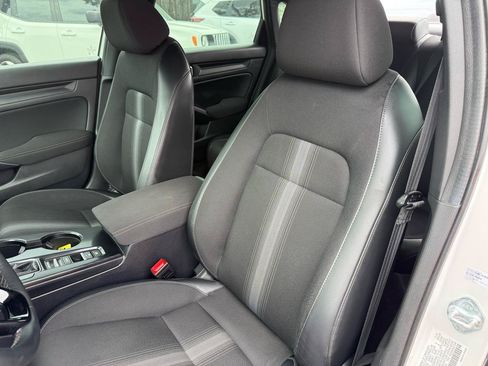 Used 2024 Honda Civic Sport image 7