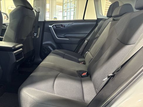 Certified 2019 Toyota RAV4 LE AWD/4WD image 22