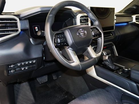 Used 2024 Toyota Tundra Platinum AWD/4WD image 39