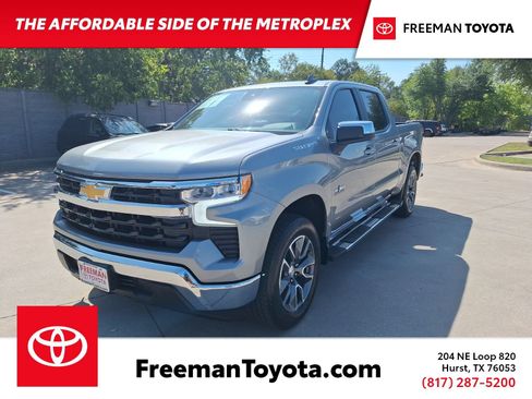 Used 2025 Chevrolet Silverado 1500 LT RWD image 1