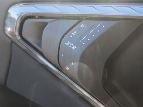 Certified 2025 BMW X3 xDrive30i w/ Convenience Package image 25