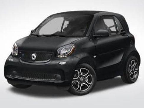 Used 2019 smart fortwo electric drive image 10