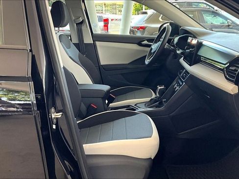 New 2025 Volkswagen Taos S image 6