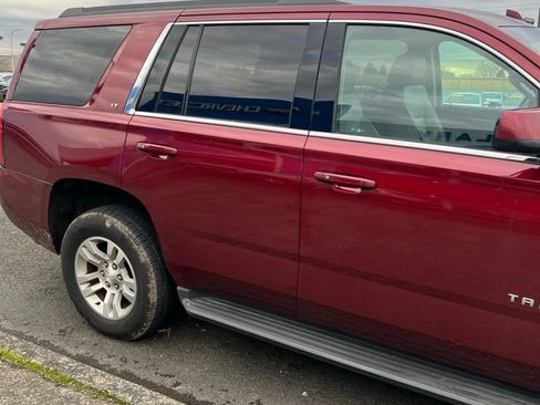 Used 2017 Chevrolet Tahoe LT w/ Luxury Package image 9