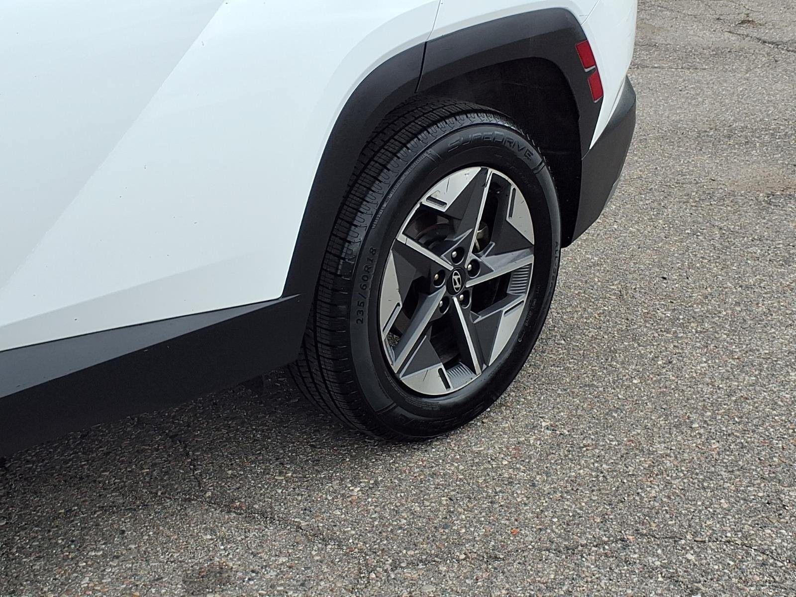 Used 2025 Hyundai Tucson SEL AWD/4WD image 30
