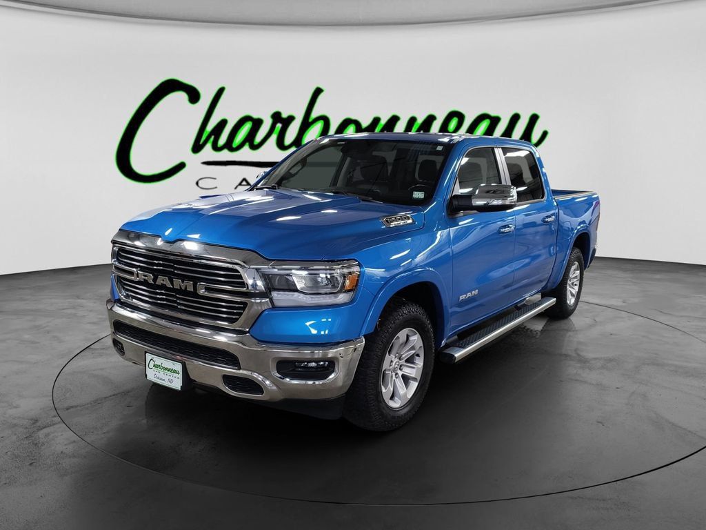 Used 2022 RAM 1500 Laramie AWD/4WD image 1