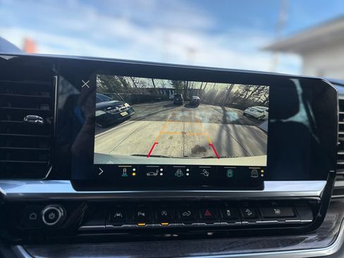 Used 2022 Chevrolet Silverado 1500 LTZ w/ Technology Package image 19