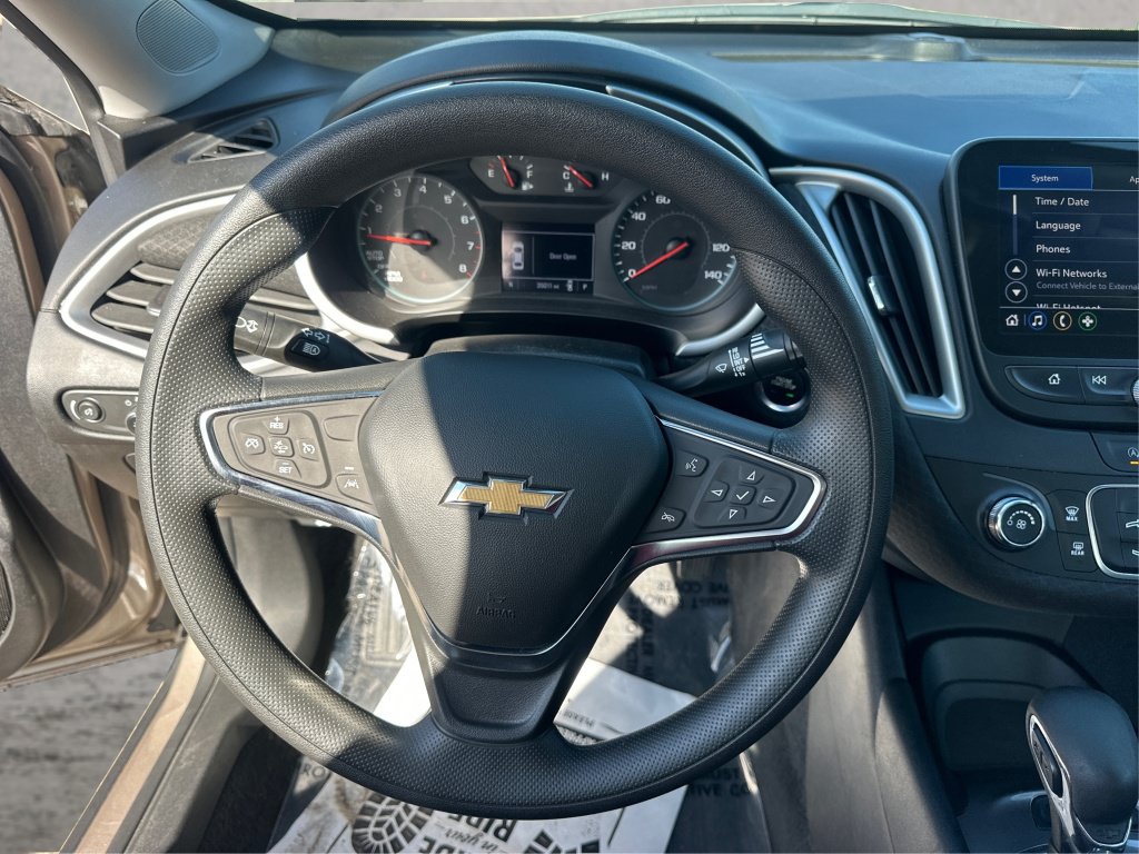 Used 2024 Chevrolet Malibu LS FWD image 27