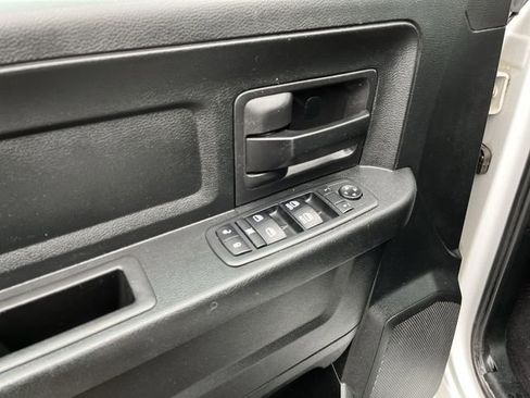Used 2017 RAM 1500 Express AWD/4WD image 17