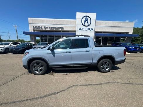 Used 2023 Honda Ridgeline RTL-E image 2