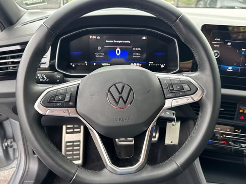 Used 2025 Volkswagen Jetta Sport FWD image 13