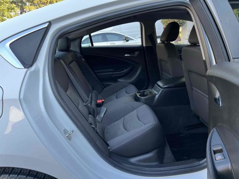 Used 2019 Chevrolet Volt LT FWD image 64
