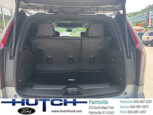 Used 2024 Cadillac Escalade Sport Platinum w/ LPO, ONYX Package AWD/4WD image 10