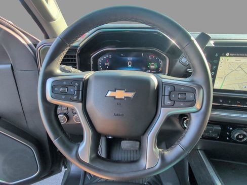 Used 2025 Chevrolet Silverado 2500 LTZ w/ LTZ Convenience Package AWD/4WD image 28