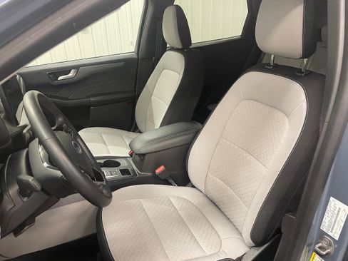 Used 2023 Ford Escape Active w/ Tech Pack #2 AWD/4WD image 13